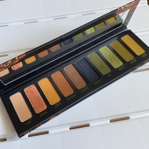 Melt Cosmetics Eyeshadow Palette - Warm and Earthy Hues